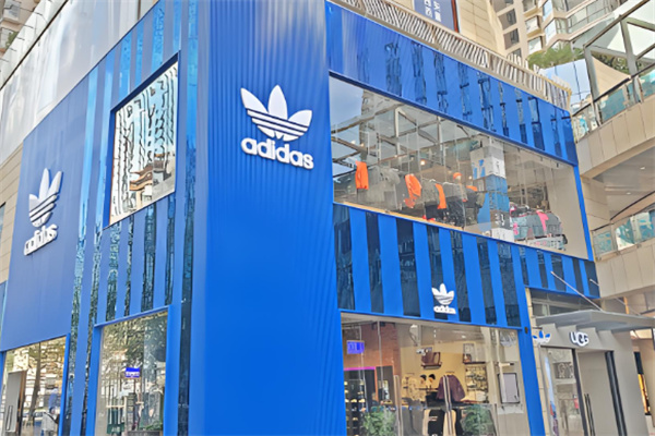 耐克阿迪达斯三叶草加盟