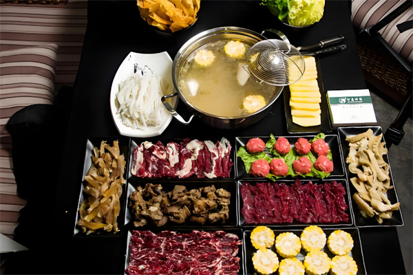 牛百味潮汕牛肉火锅店