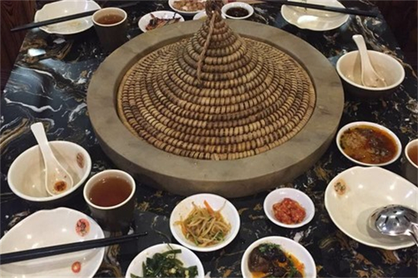 韩缘石锅坊