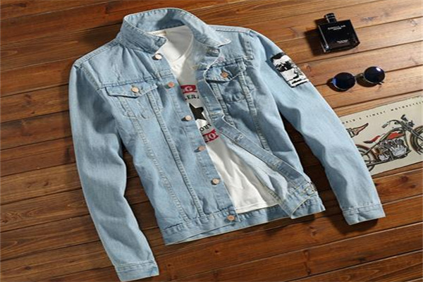 传奇服装