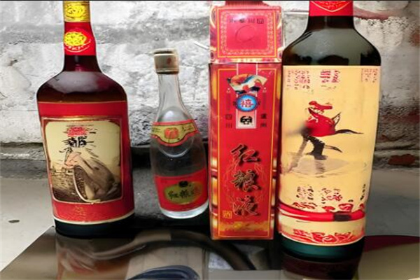 红粮液白酒