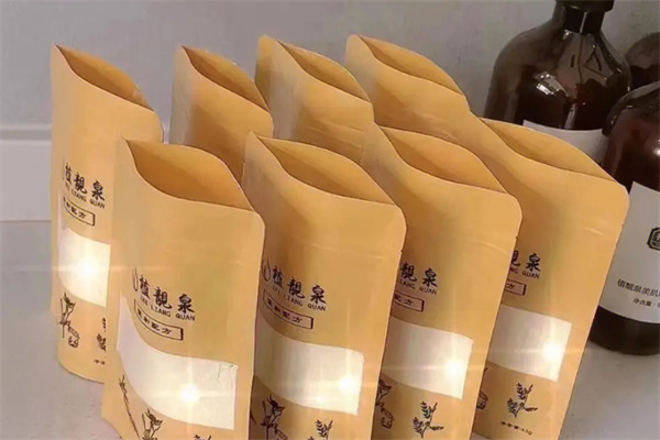 植靓泉中药面膜