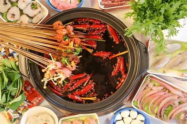 飚哥串串火锅店