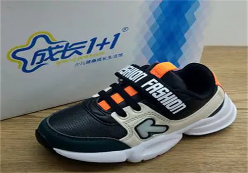 成长1+1童鞋加盟