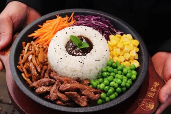 焦本味铁板焦饭加盟