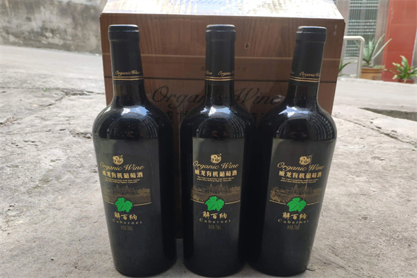 威龙红酒