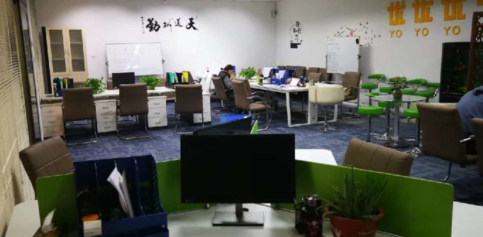 优优优屮