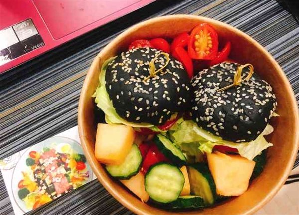 轻卡轻食