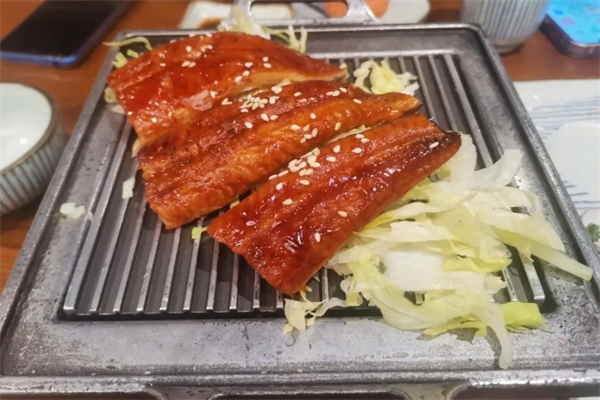 红砖会美食制造餐厅