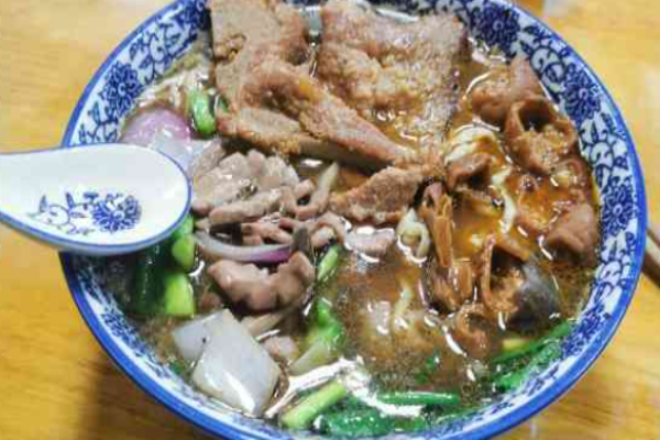 春小荠锅盖面加盟