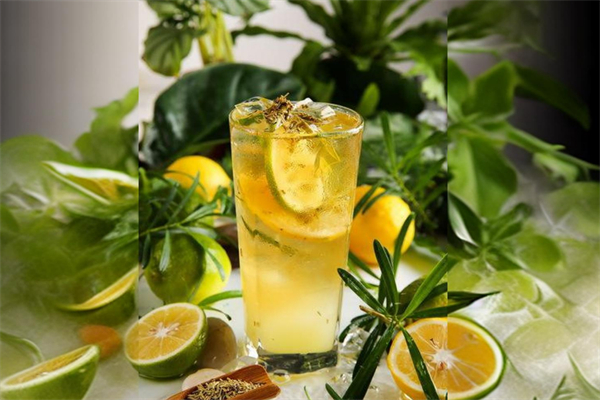 挺香柠檬茶