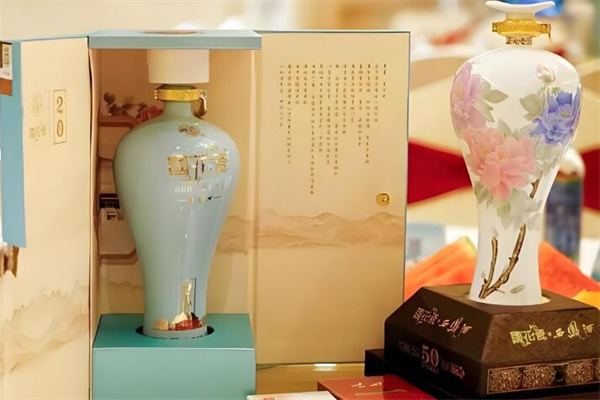 华樽白酒
