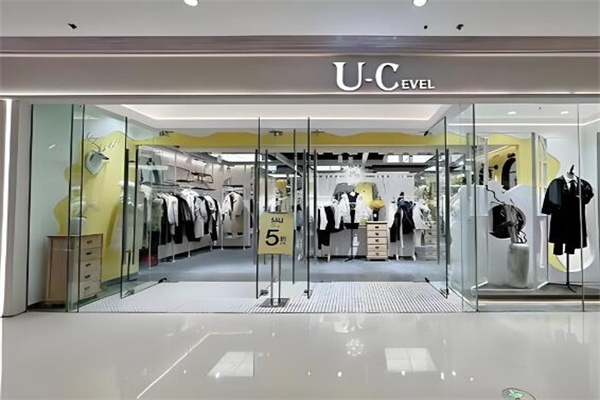 uc服装