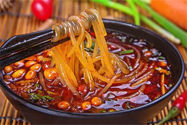 哈奇酸辣粉卷饼店