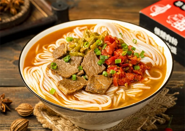 南湘里霸蛮牛肉粉