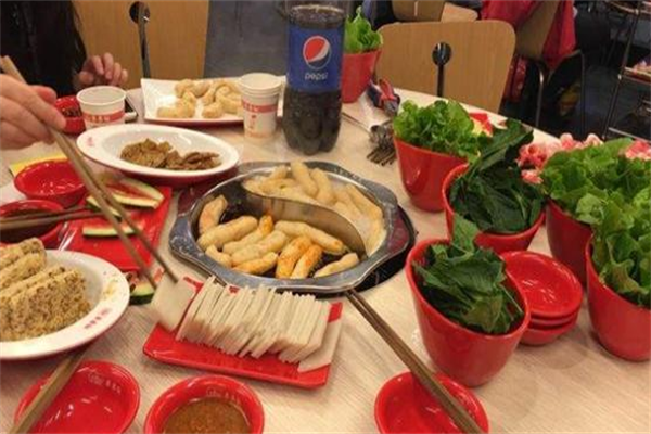 季季红火锅店加盟