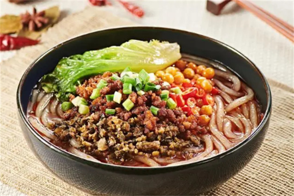 哈奇酸辣粉卷饼店