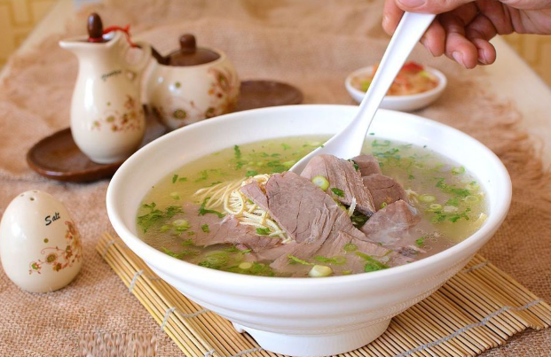 牛七天一碗牛肉汤