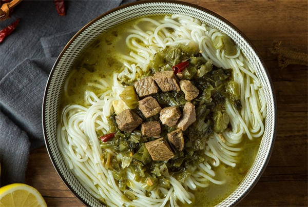 南湘里霸蛮牛肉粉