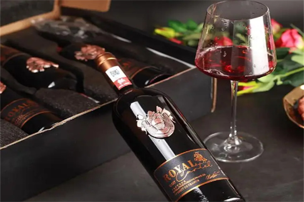 益尊葡萄酒