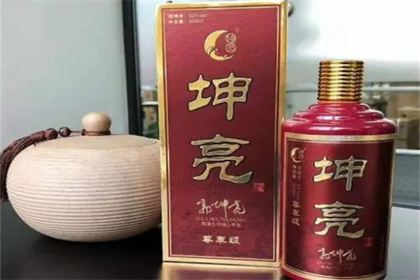 坤亮定制高端白酒