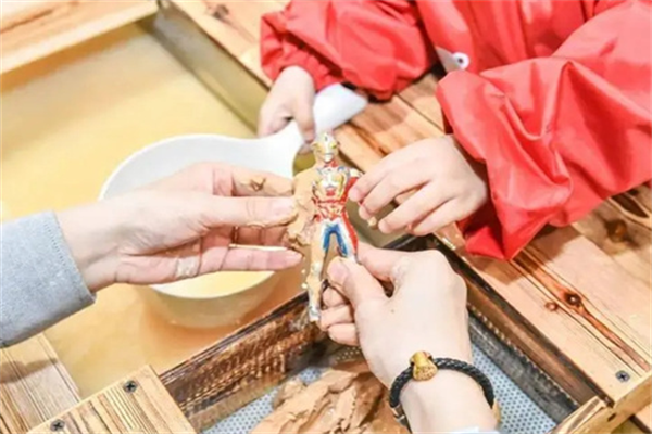 泥汰萌泥巴主题乐园加盟