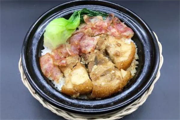 煲仔正煲仔饭