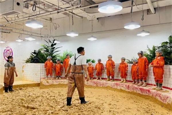 泥汰萌泥巴主题乐园加盟