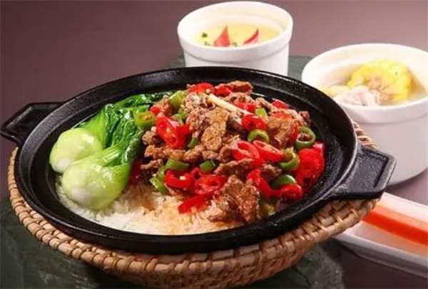 煲盖头煲仔饭