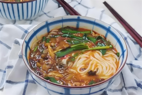秦永盛小锅米线加盟