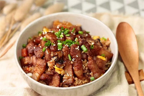 青山稻大碗烧肉饭