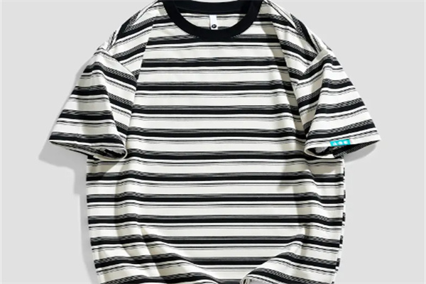 泛泛服饰