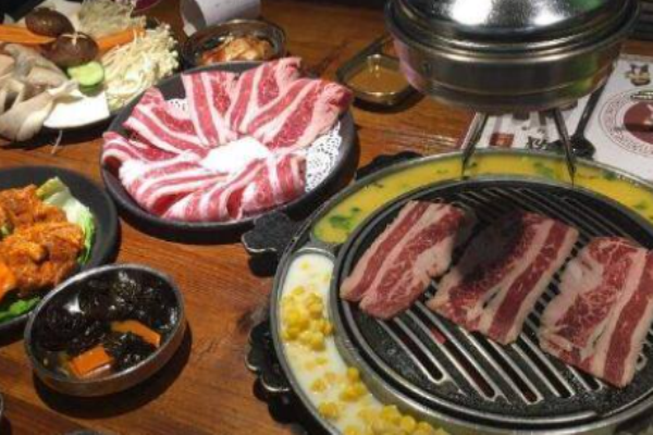横城炭火烤肉加盟
