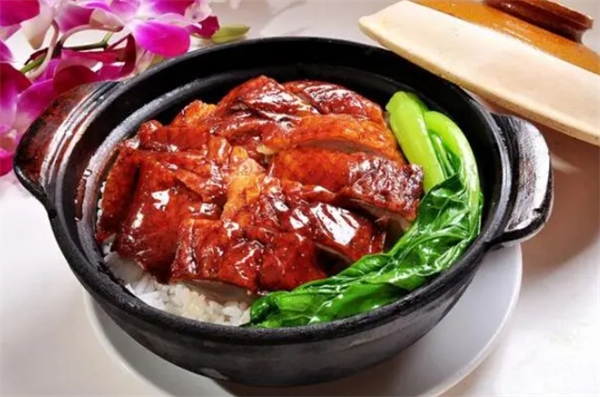 东哥煲仔饭
