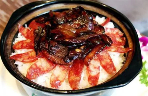 炫滋煲仔饭