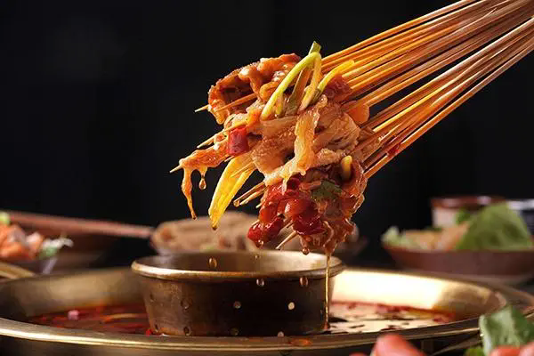 致青春串串香加盟