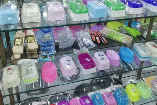 义乌小商品二元店