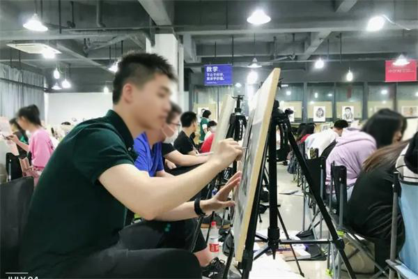 金龟子美术加盟