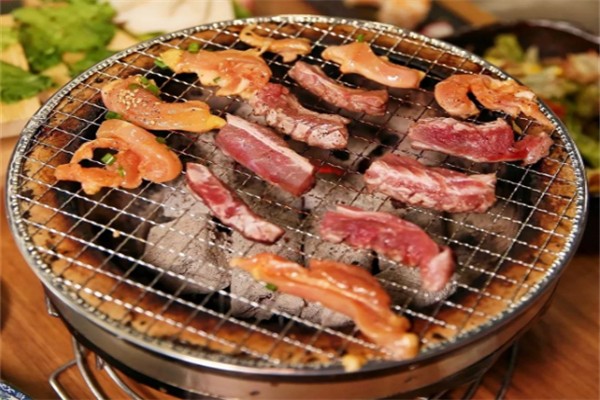 小猪佩奇烤肉
