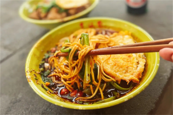 呦小面面馆