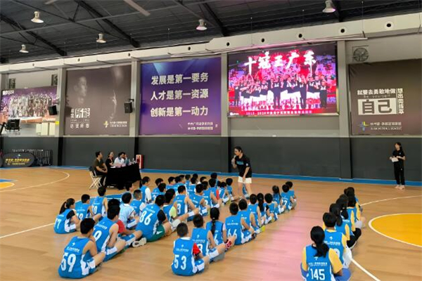 林书豪篮球训练营