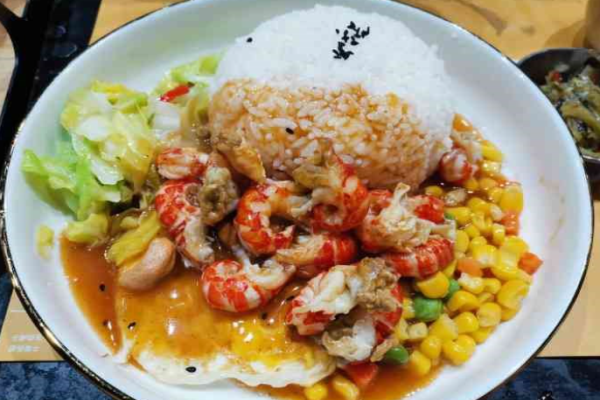 豪鲁鲁大碗龙虾饭加盟