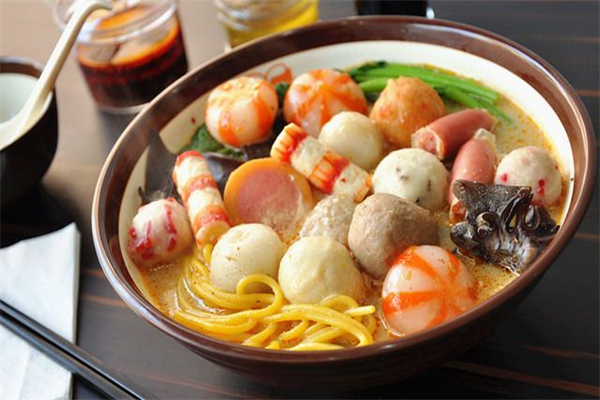 天秤麻辣烫加盟
