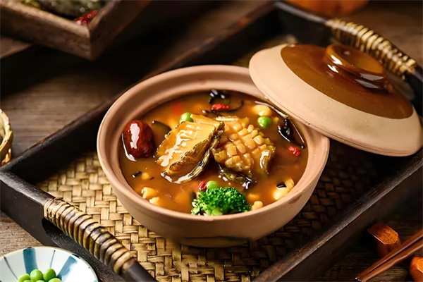 申公鲍鲍鱼捞饭加盟