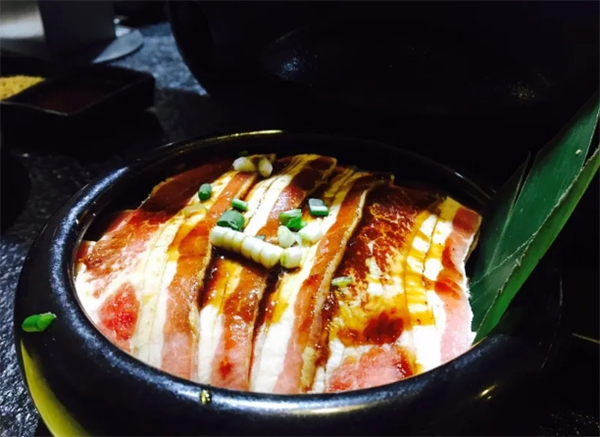 原野家黑牛烤肉料理