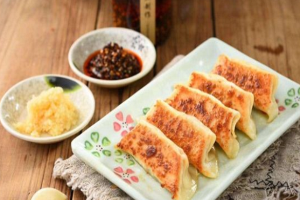 贴掌门锅贴加盟