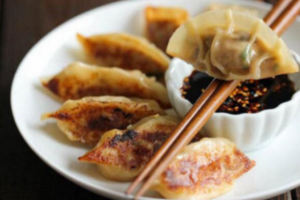 客家十一街饺面饭加盟