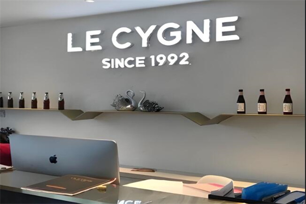 LE CYGNE 天鹅童话