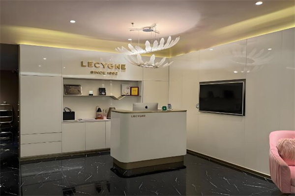 LE CYGNE 天鹅童话