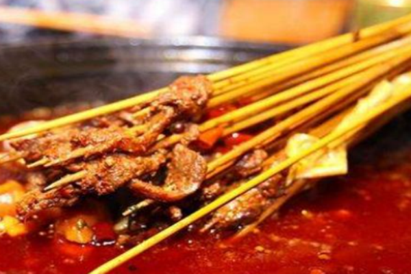 龙门阵串串香火锅加盟